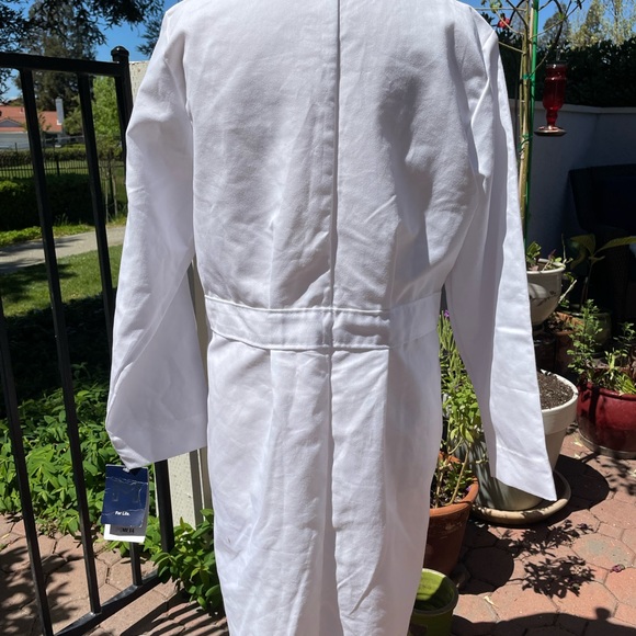 NWT Metalabs Women’s 37” lab coat | Size M - Picture 6 of 13
